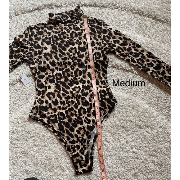 Black Brown Leopard bodysuit long sleeve mock neck NWT small and medium - Picture 12 of 13